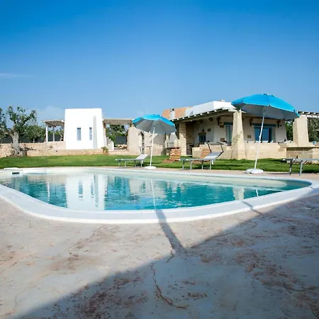 Detached Trullo Estate In Torre Suda Willa