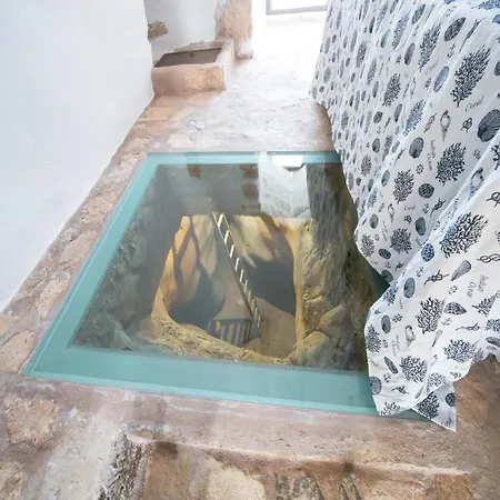 Detached Trullo Estate In Torre Suda *