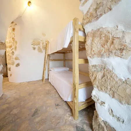 Willa Detached Trullo Estate In Torre Suda